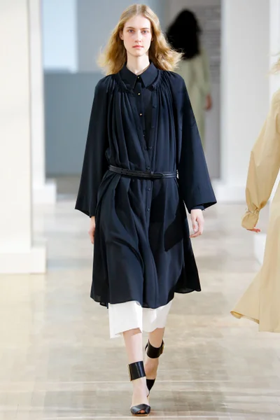 Look 15